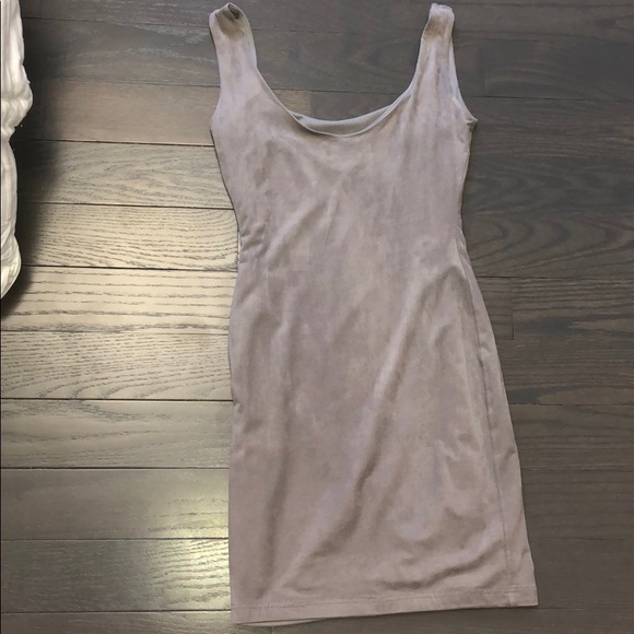 Mauve suede fitted mini dress. - Picture 2 of 3